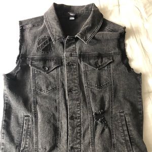 Our Universe Star Wars Mandalorian Jean Jacket